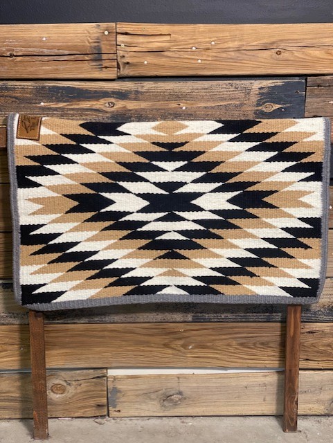 Cuttinup Show Blanket – “Erica”