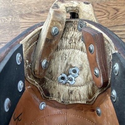 Hennessy Custom Leather Bareback Rigging - Image 12