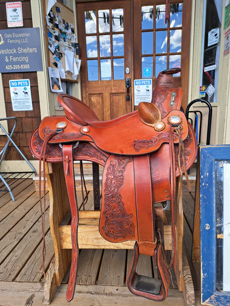 16 Ortho Flex Wade Saddle, Western Wade tree saddle, Tooled leather dynamic fit trail saddle, Ergonomic Ortho-Flex cowboy saddle for sale